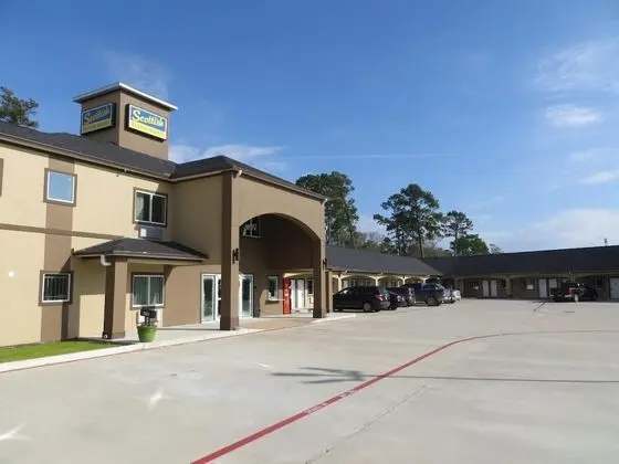 Scottish Inn & Suites
