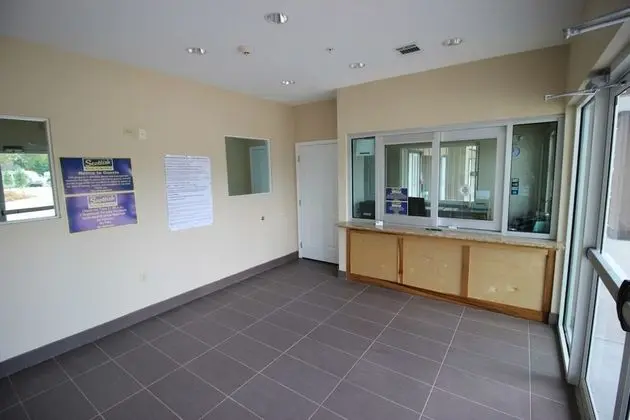 Scottish Inn & Suites - Lobi