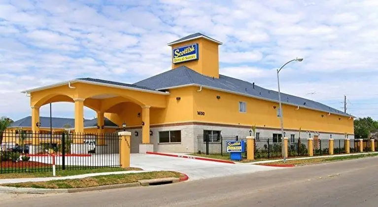 Scottish Inn & Suites