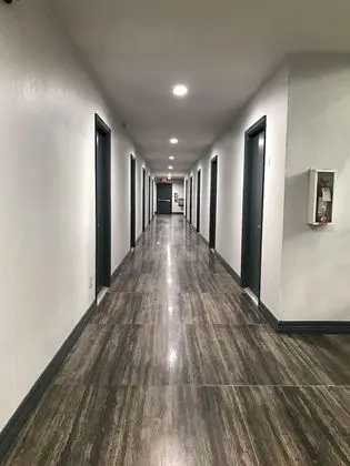 Scottish Inn and Suites - İç Mekan