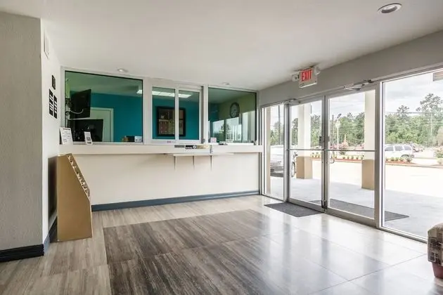 Scottish Inn and Suites - Lobi