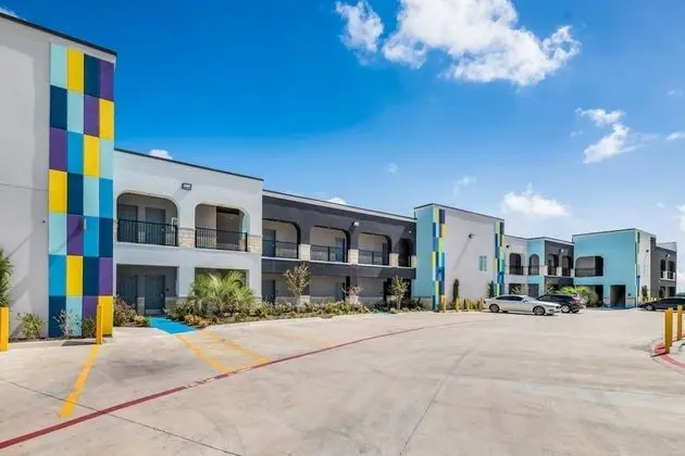 Scottish Inns Campus - Dış Mekan