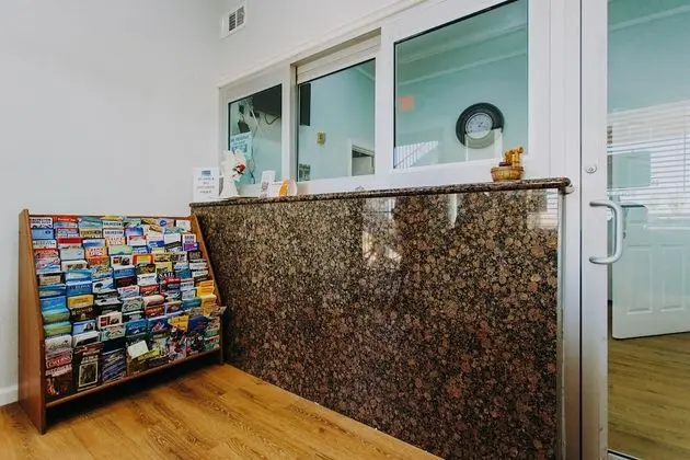 Scottish Inns and Suites - Near Kemah Boardwalk - Lobi