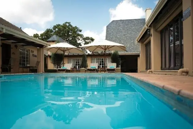 Scott's Manor & Conference Venue - Havuz