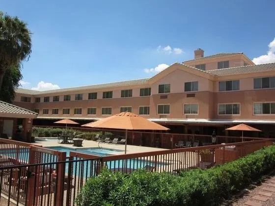 Scottsdale Suites On Shea