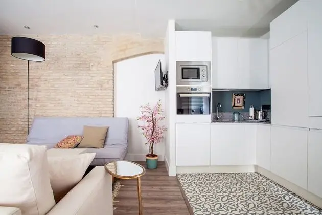 Sevilla Alquila Amplios Apartamentos Duplex en San Bernardo - Mutfak