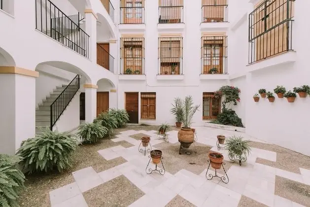 Sevilla Apartments San Luis