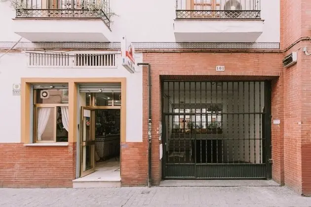 Sevilla Apartments San Luis - Dış Mekan
