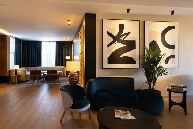 SEVILLA GREEN SUITES - Lobi