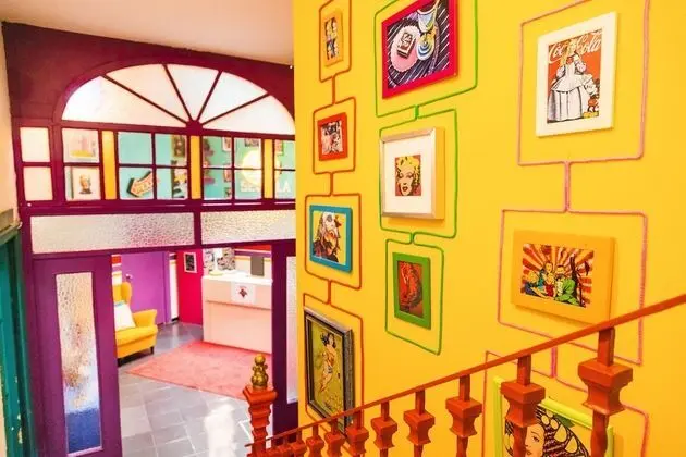 Sevilla Kitsch Hostel Art - Öne Çıkan Resim