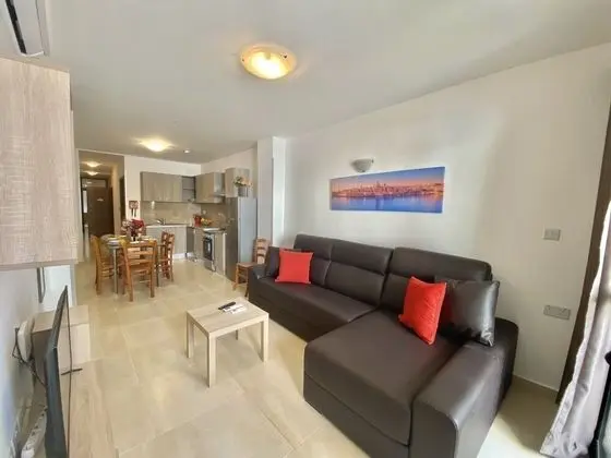 Sea Bliss 1 Bedroom Apartments by Getawaysmalta - Oda Düzeni