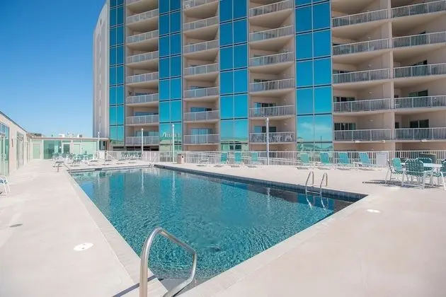 Sea Breeze 1007 Penthouse