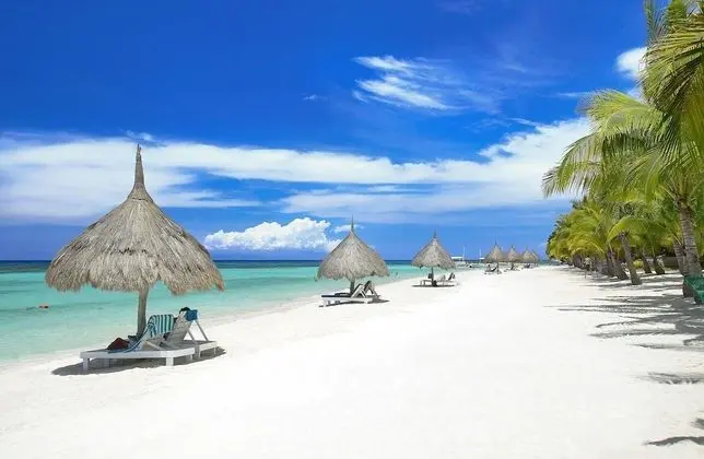 Sea Breeze Hostel