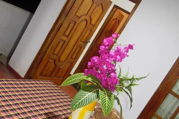 Sea Breeze Inn - Lobi