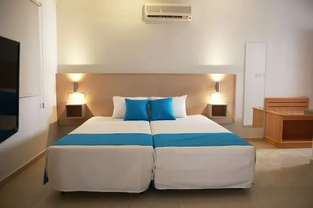 Sea CleoNapa Hotel - Oda