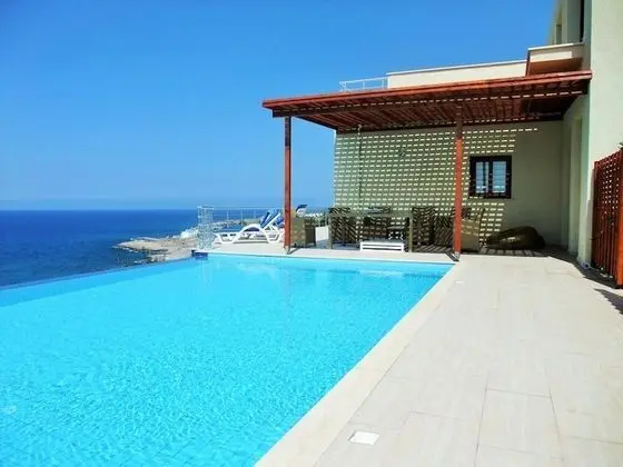Sea Cliff Villa, 4 Beds, Sleeps 2- 8, Free Wifi, - Havuz
