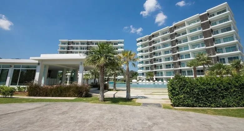 The Sea Condominium - Dış Mekan