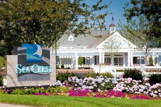 Sea Crest Beach Hotel - Lobi