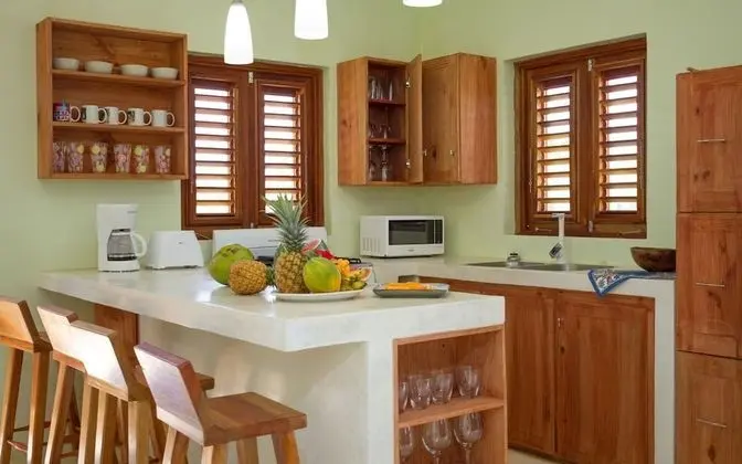 Sea Dragon Three Bedroom Cottage - Mutfak