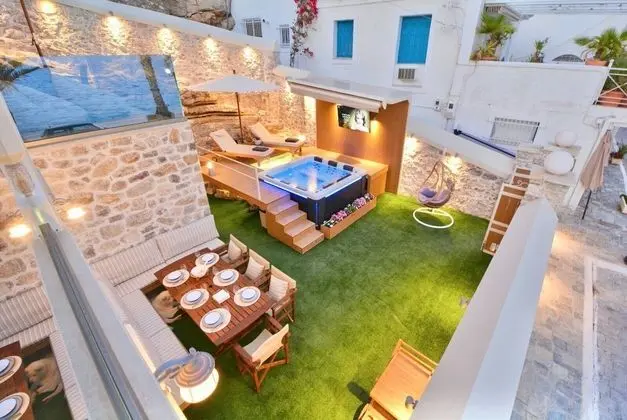 Sea-front Jacuzzi & Garden Luxury "rock Villa" - Öne Çıkan Resim