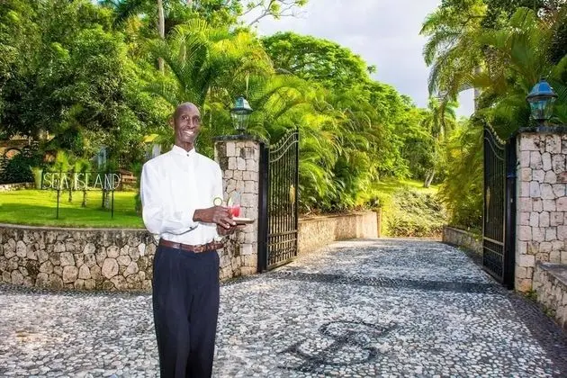 Sea Island, 6BR by Jamaican Treasures - Dış Mekan