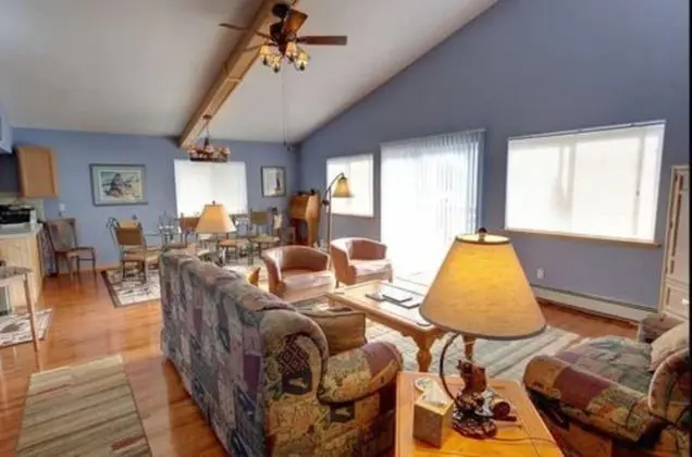 Sea Parrot Inn - Lobi