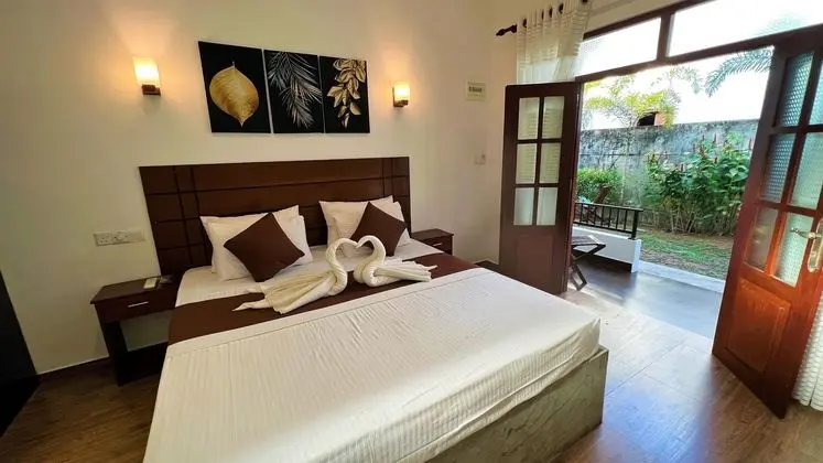 Sea Pink Residence Bentota