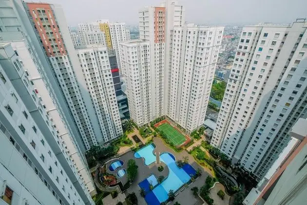 Sea and Port View 2BR Green Bay Pluit Apartment