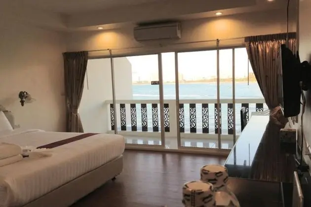 AT SEA RESIDENCE