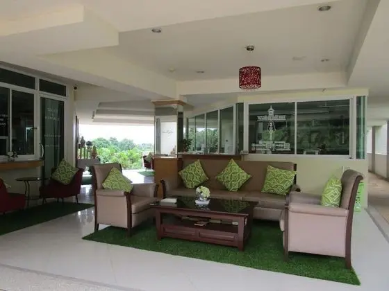 Sea Ridge Penthouse by A&A - Lobi