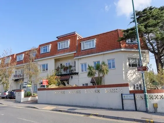 Sea Road Apartments