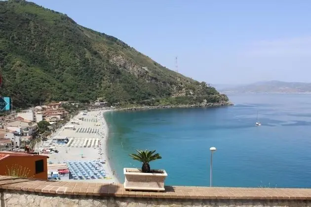Sea Side Rooms
