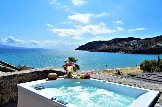 Sea Side Studios & Houses