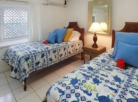 Sea Spray 50 Steps to the Sea, Silver Sands, 3 BR - Oda