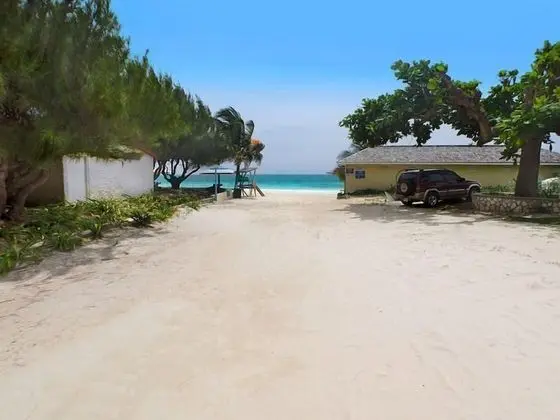 Sea Spray 50 Steps to the Sea, Silver Sands, 3 BR - Plaj