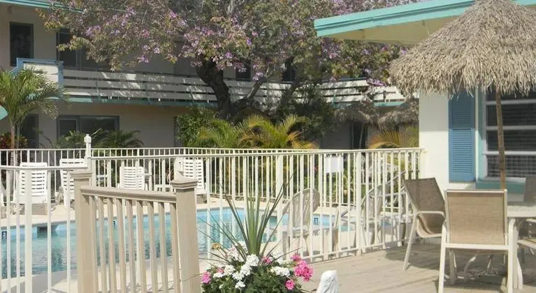 Sea Spray Inn - Genel