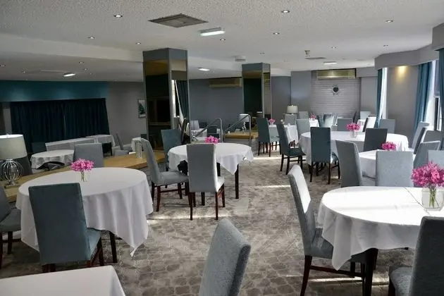 The Sea Hotel, Sure Hotel Collection by Best Western - Yerinde Yemek