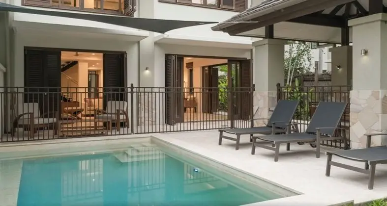 Sea Temple Port Douglas 3 Bedroom Luxury Villa - Havuz