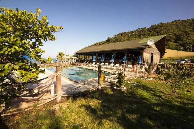 Sea Valley Lodge