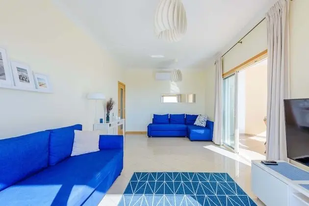 Sea view Apartment with 3 spacious Terraces & 2 Swimming pools - Oda