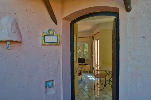 Sea View Apartment In Beautiful Sardinia - 7 Mins Walk to Beach - Dış Mekan