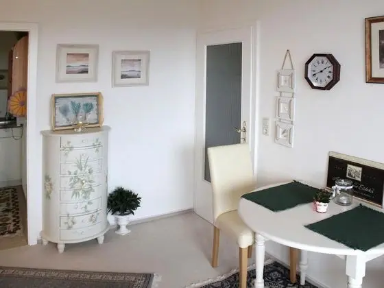 Sea View Apartment in Glücksburg with Balcony near Sea Beach - Yerinde Yemek