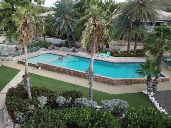 Sea-view Apartment in Mambo Beach Near Seaaquarium - Havuz