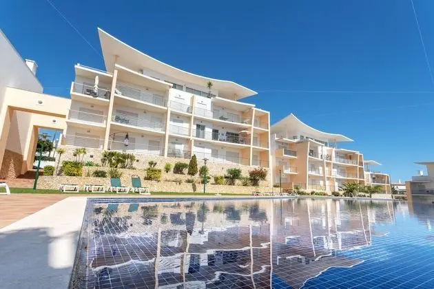 Sea view Apartment with panoramic Terrace & 2 Swimming pools - Dış Mekan
