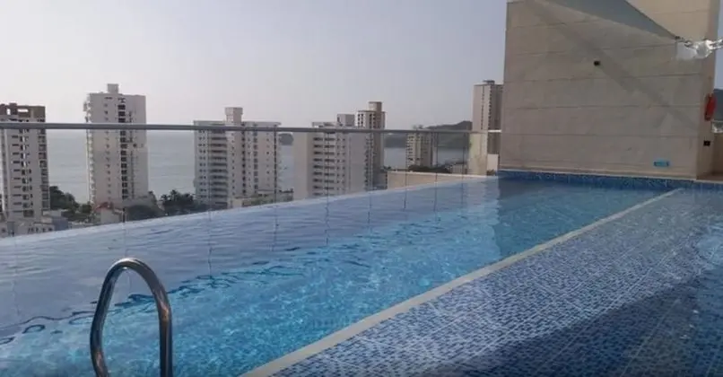 Sea View Apartment with Swimming Pool & Hot Tubs - Havuz