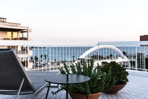 Sea View Beach Penthouse – Athens Coast