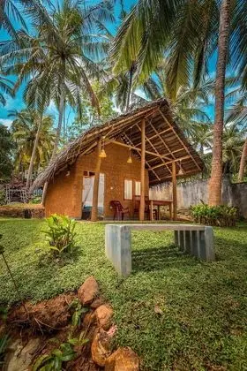 Sea View Clay House Dikwella