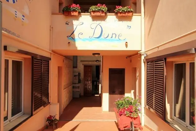 Sea view and ground floor Apartments le Dune - Lobi