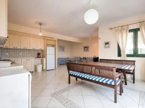 Sea-view Villa in Pera Melana With Terrace & Garden - Yerinde Yemek