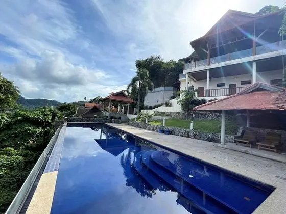 Sea view private pool villa in Patong